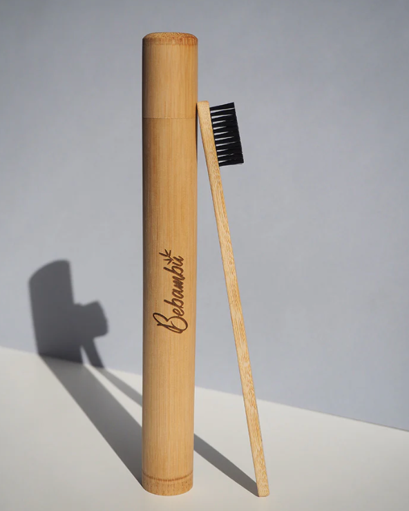 Brosse à dents en bambou avec étui