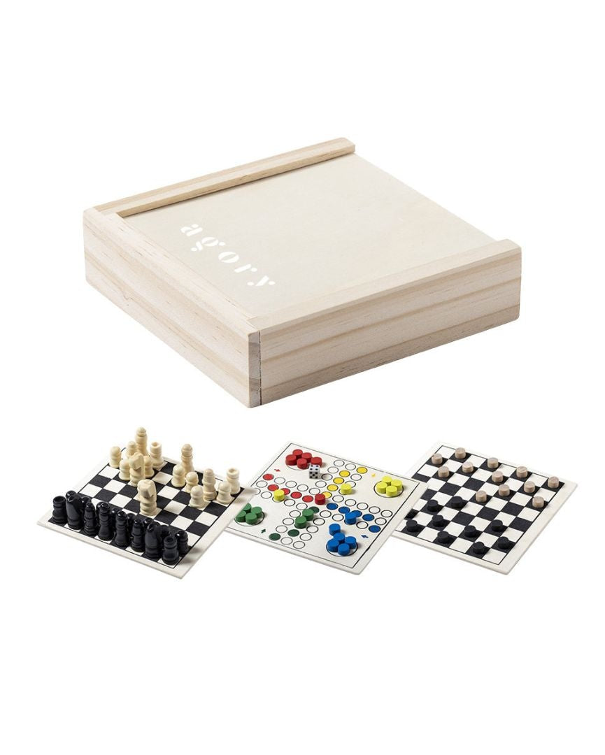 Game set: chess, parcheesi and checkers