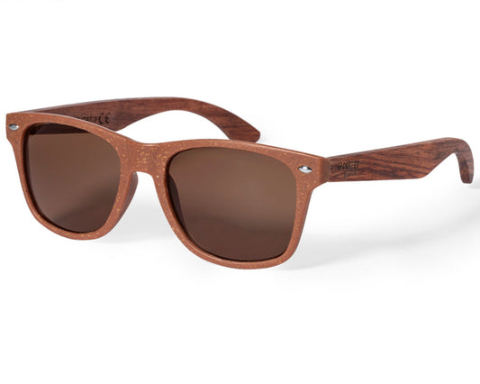gafas madera y cafe